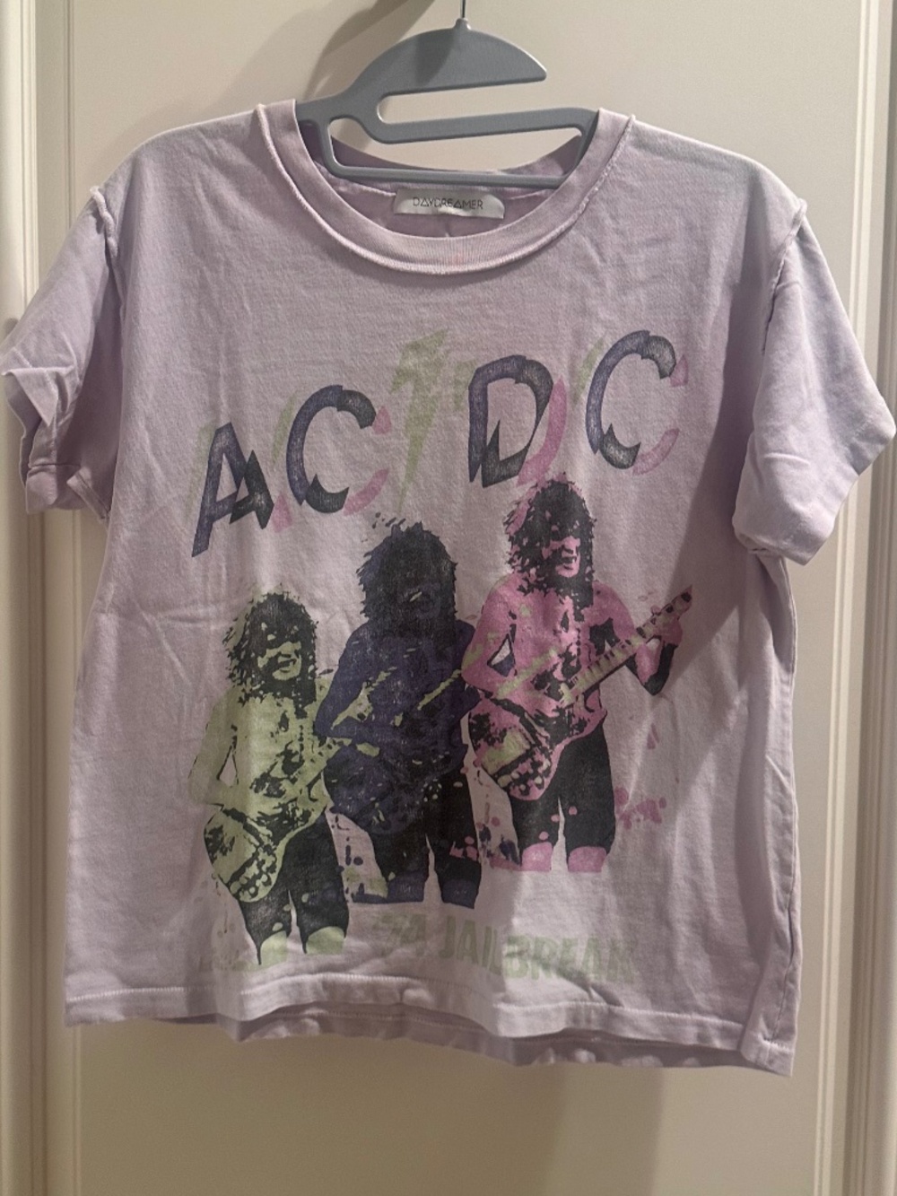 DAYDREAMER AC/DC GRAPHIC T-SHIRT – SIZE SMALL